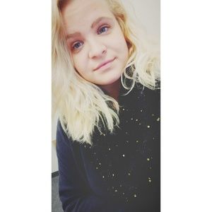 Meet your Posher, Makayla